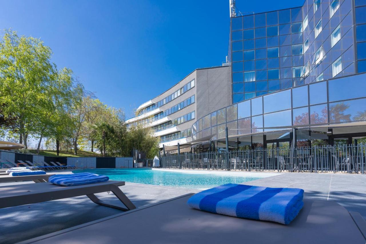 Hotel Novotel Poitiers Site Du Futuroscope 4*